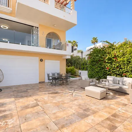 Apartamento Casa Mirabella Beachfront By Asola