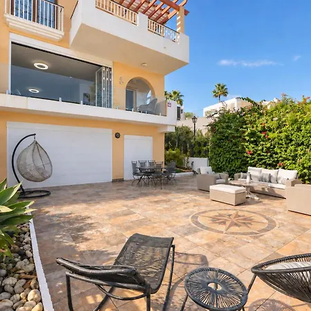 Casa Mirabella Beachfront By Asola Apartamento Estepona
